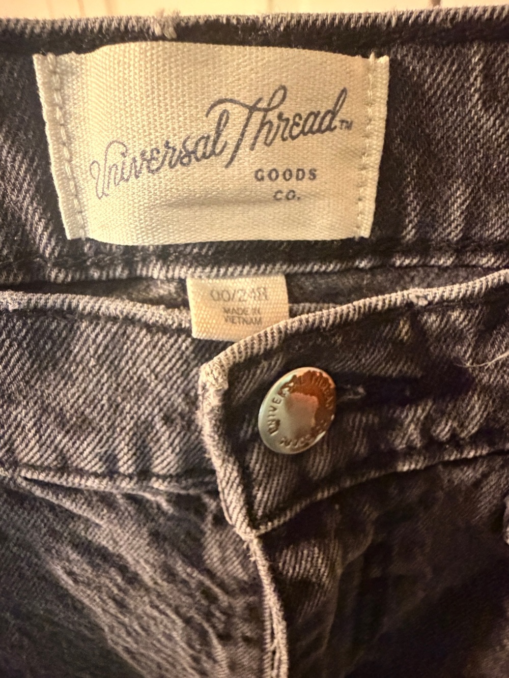 Universal Thread Women's Black Wash Wide Leg Jeans - Picture 3 of 3